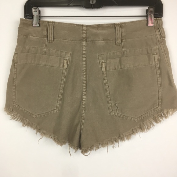 Free People frayed beige cutoff shorts Sz 2 - Picture 6 of 8